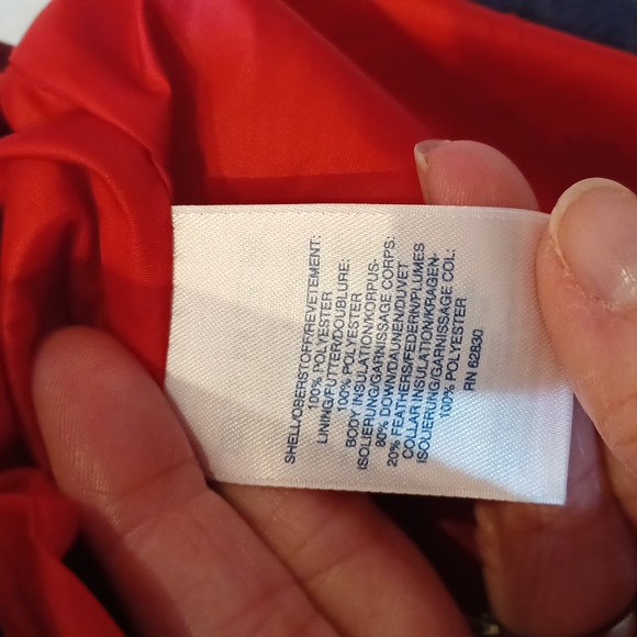 Lands' End Puffer Vest - Picture 5 of 7